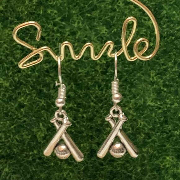 Baseball Earrings, Sports Earring, Gift Idea, Athletic Jewelry, Baseball Jewelry - Picture 2 of 11